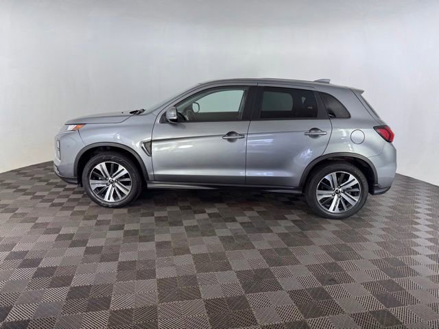 Used 2023 Mitsubishi Outlander Sport SE AWD/4WD image 5