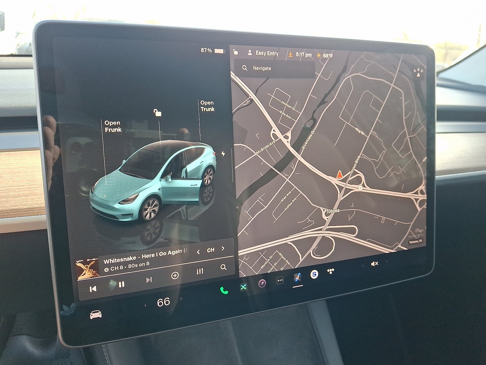 Used 2023 Tesla Model Y Long Range AWD/4WD image 18