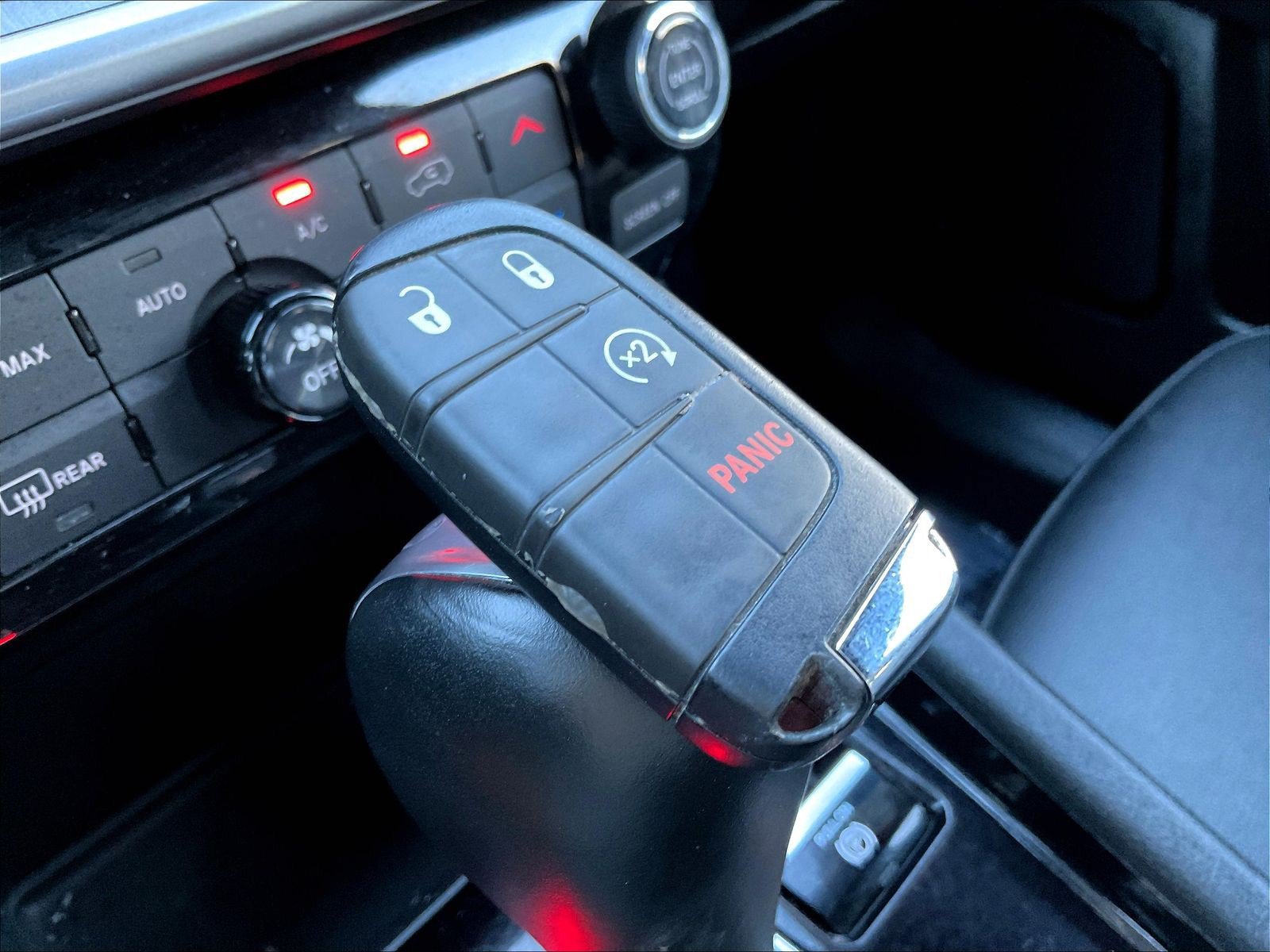 Used 2025 Jeep Compass Limited AWD/4WD image 37