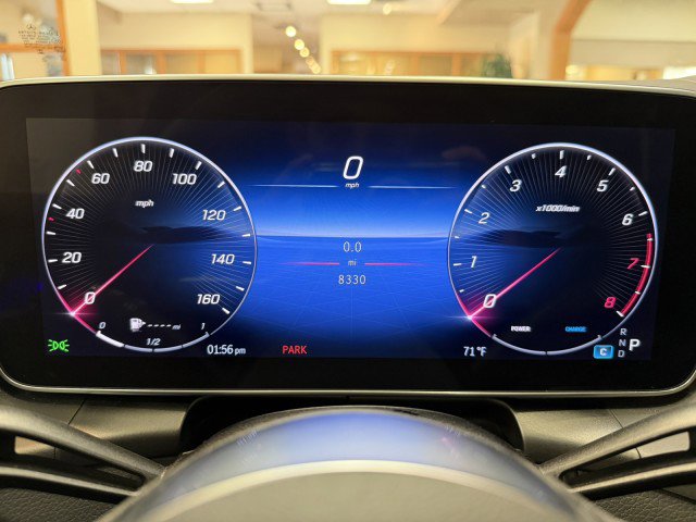 Used 2024 Mercedes-Benz GLC 300 4MATIC image 26