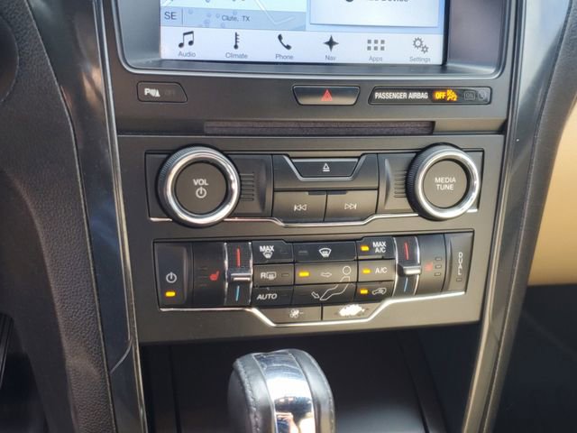 Used 2017 Ford Explorer XLT w/ Equipment Group 202A image 26