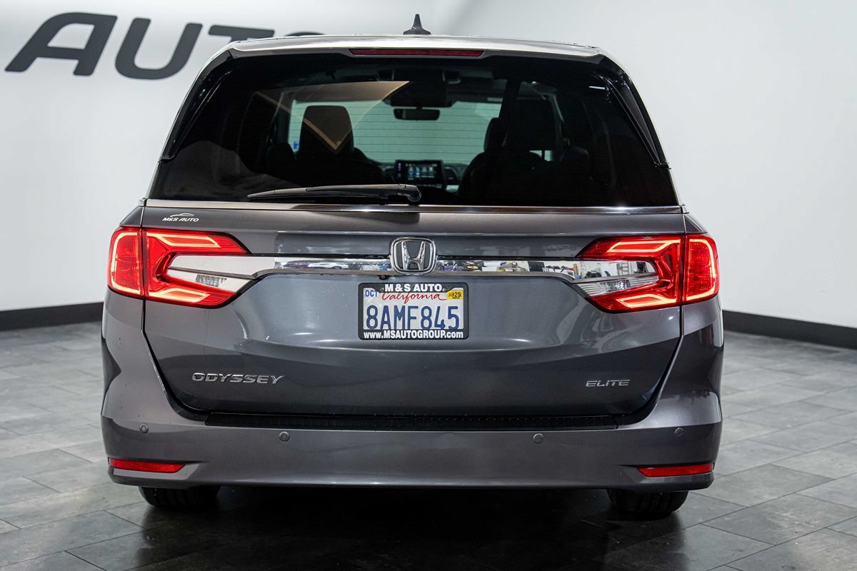 Used 2018 Honda Odyssey Elite image 5