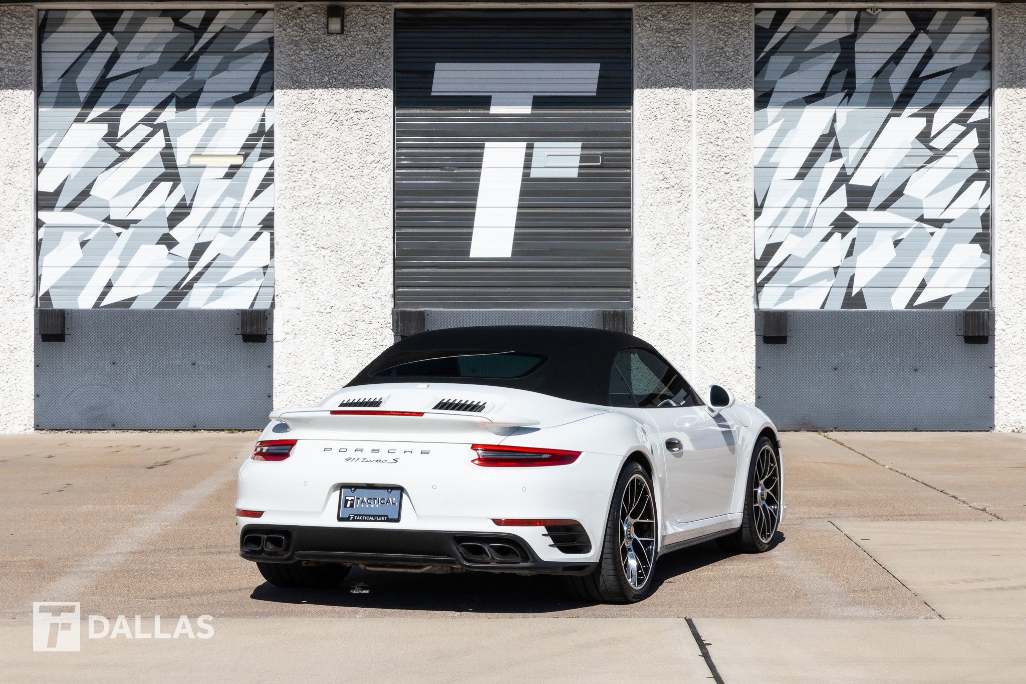Used 2017 Porsche 911 Turbo S image 17