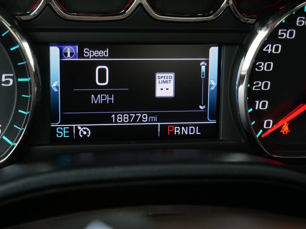 Used 2018 Chevrolet Silverado 1500 High Country AWD/4WD image 36