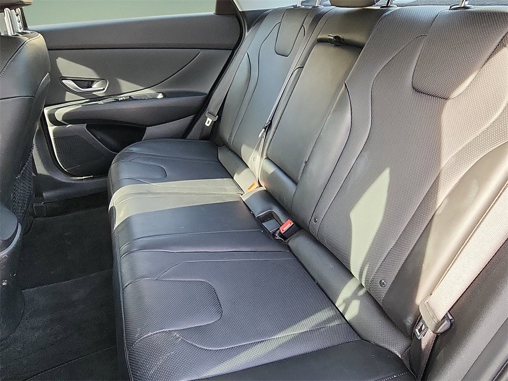 Certified 2023 Hyundai Elantra Limited image 13