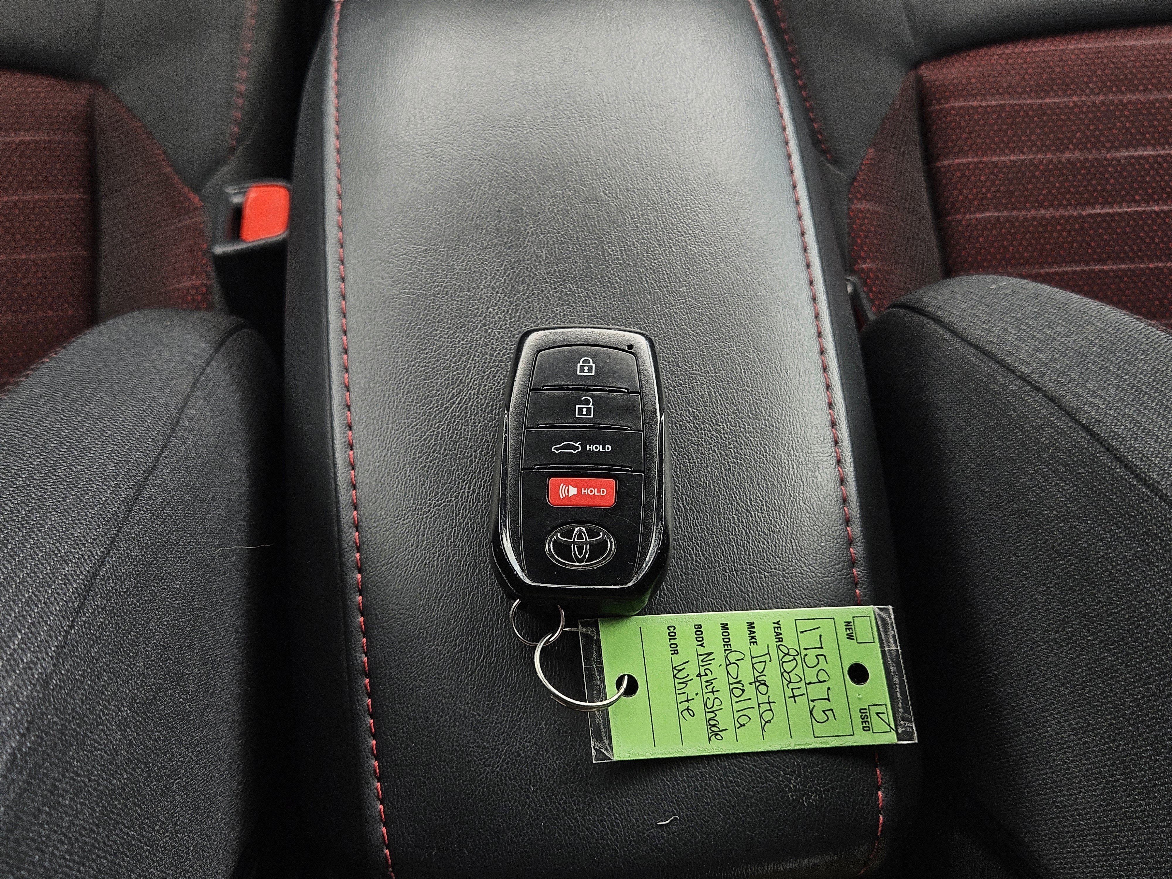 Used 2024 Toyota Corolla SE FWD image 27