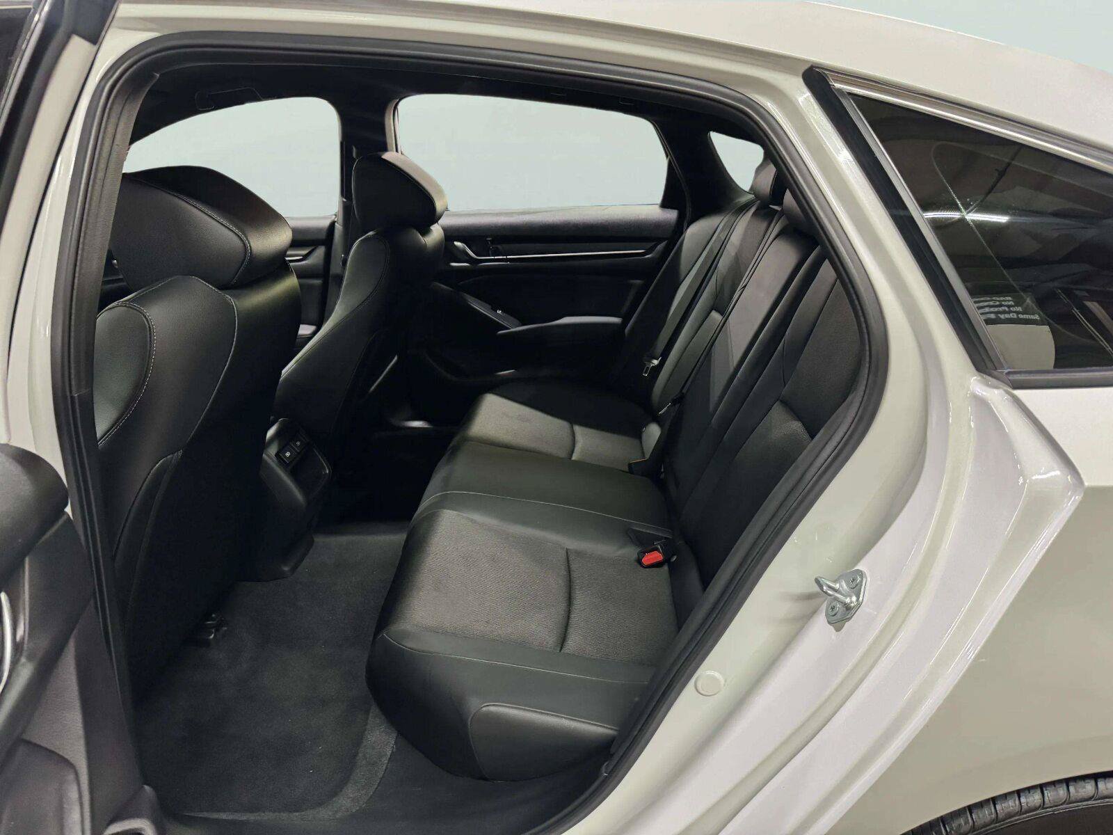 Used 2022 Honda Accord Sport image 30