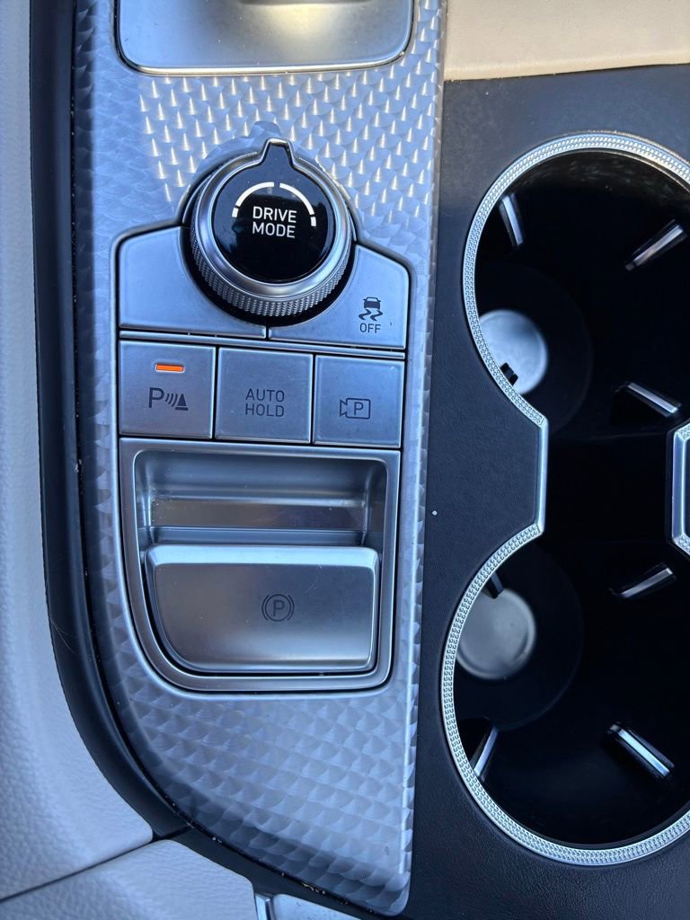 Used 2023 Genesis G70 3.3T w/ Sport Advanced Package image 33