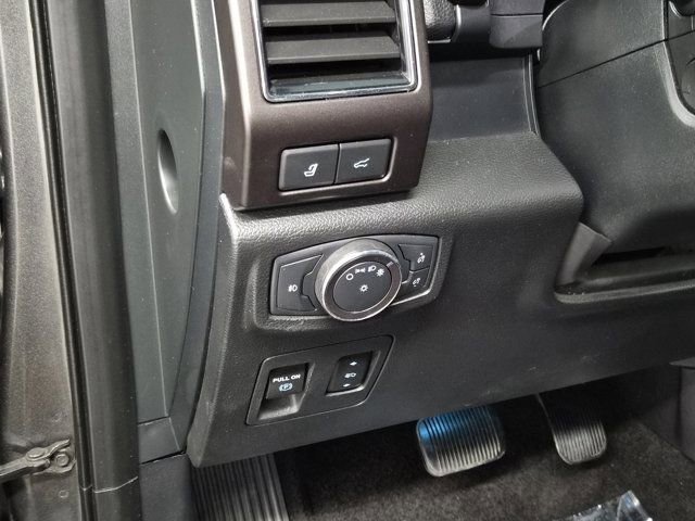 Used 2019 Ford Expedition Limited w/ Equipment Group 303A image 23