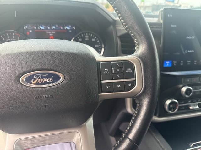 Used 2024 Ford Expedition XLT AWD/4WD image 19