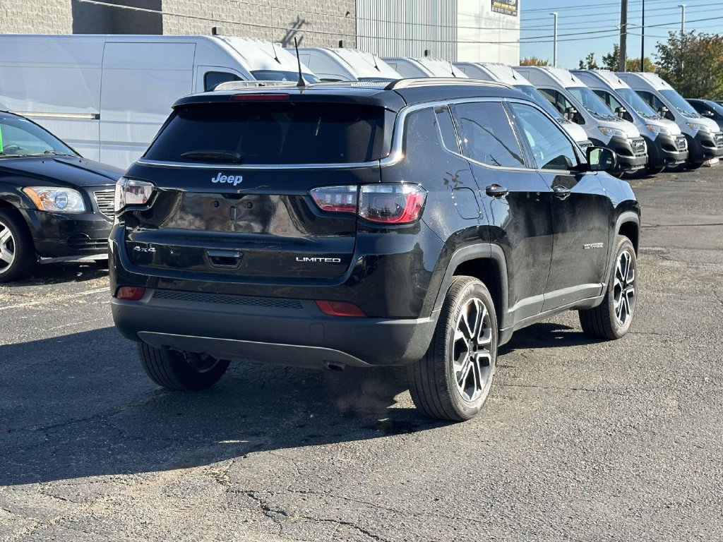 Used 2024 Jeep Compass Limited AWD/4WD image 4