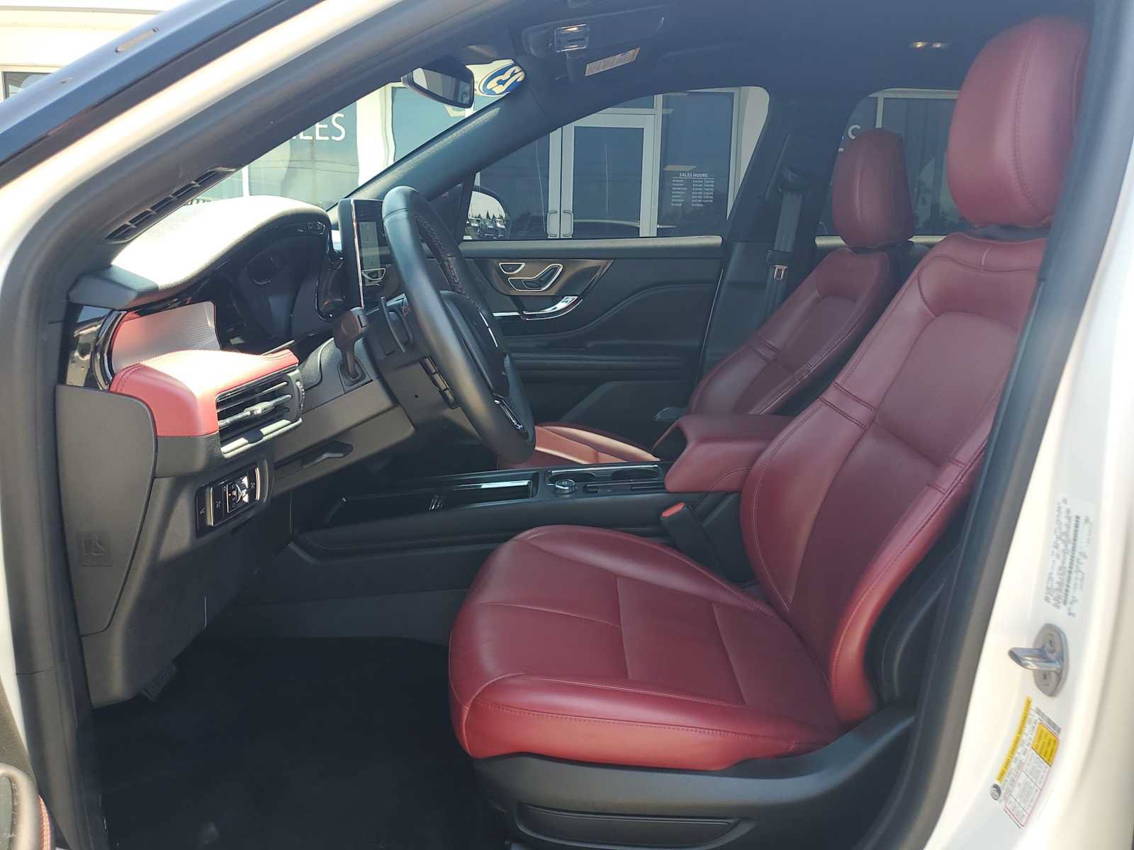 Used 2023 Lincoln Corsair Reserve FWD image 18