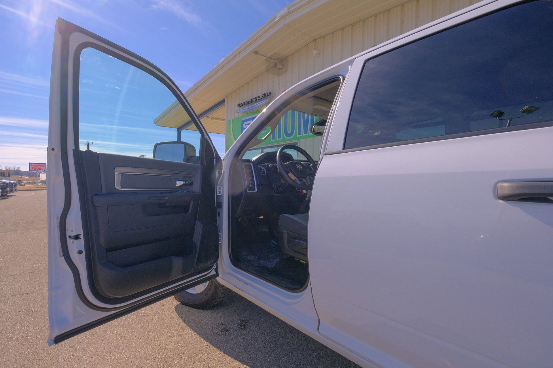 Used 2023 RAM 1500 Classic SLT w/ Electronics Group image 31