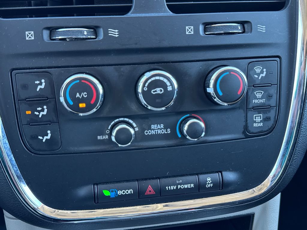 Certified 2016 Dodge Grand Caravan SXT w/ Rear Park Assist Package image 28
