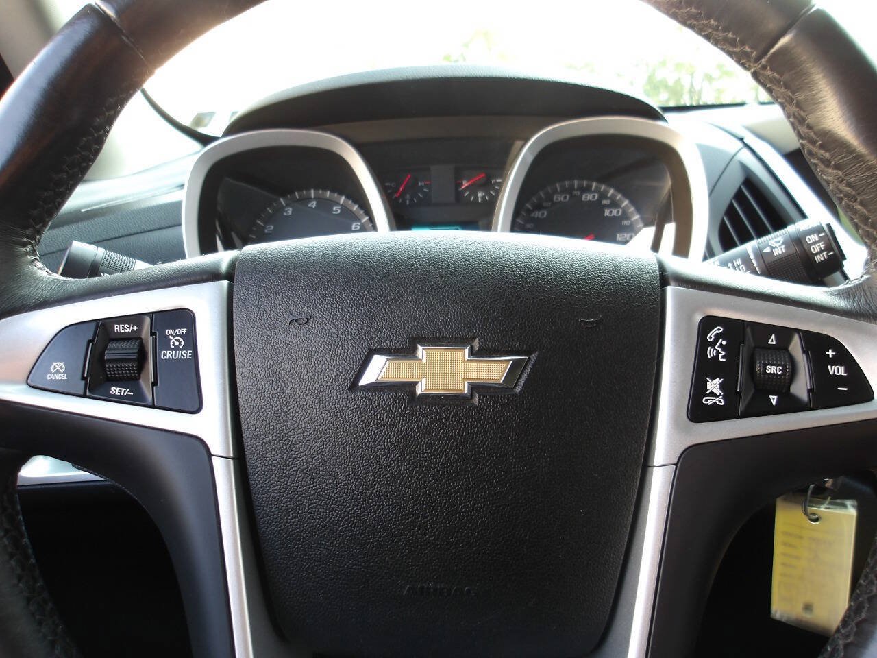 Used 2015 Chevrolet Equinox LT w/ Driver Convenience Package FWD image 16