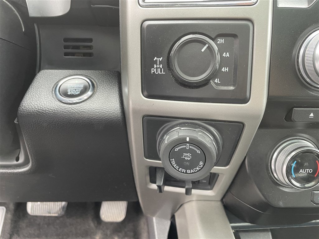 Used 2018 Ford F150 Lariat w/ Equipment Group 501A Mid image 22