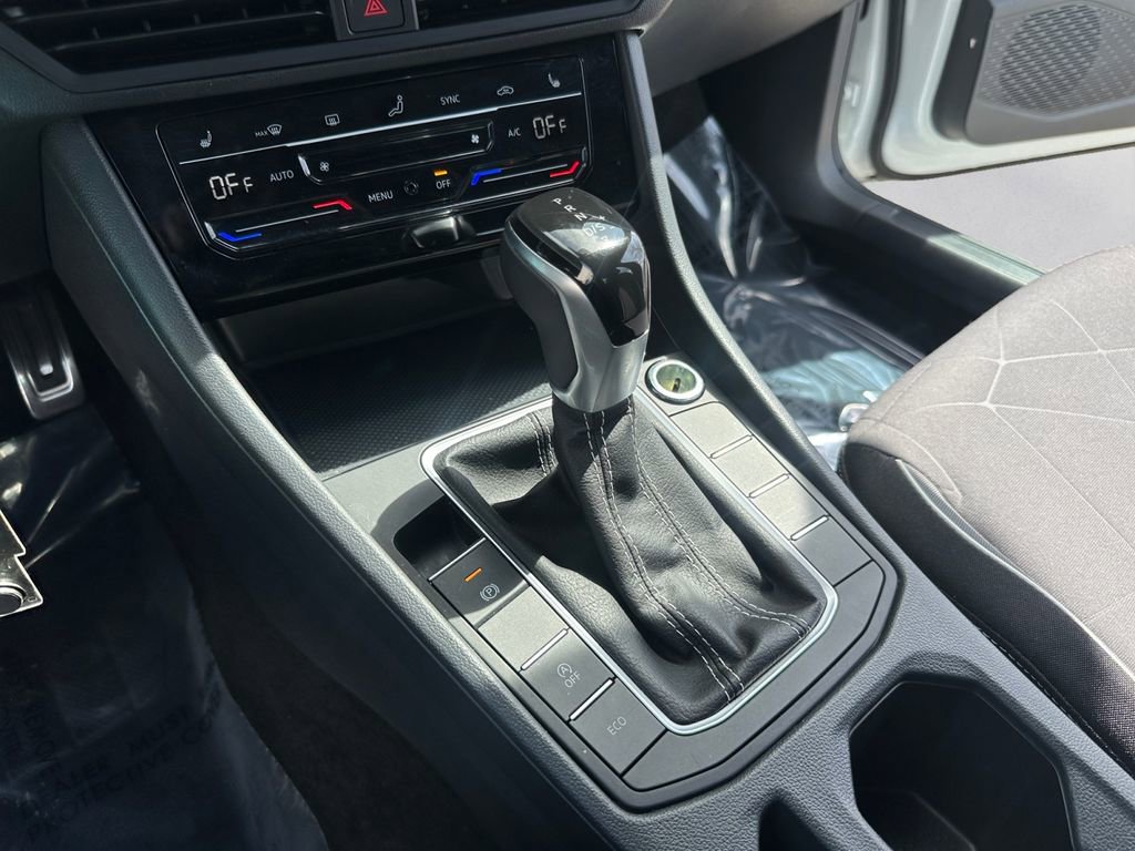 Used 2025 Volkswagen Jetta Sport image 17