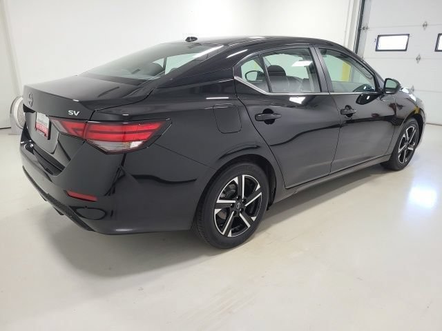 Used 2024 Nissan Sentra SV FWD image 6