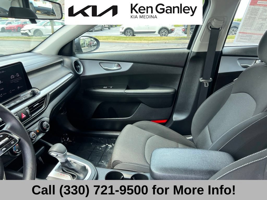 Certified 2024 Kia Forte LXS w/ LXS Technology Package FWD image 40