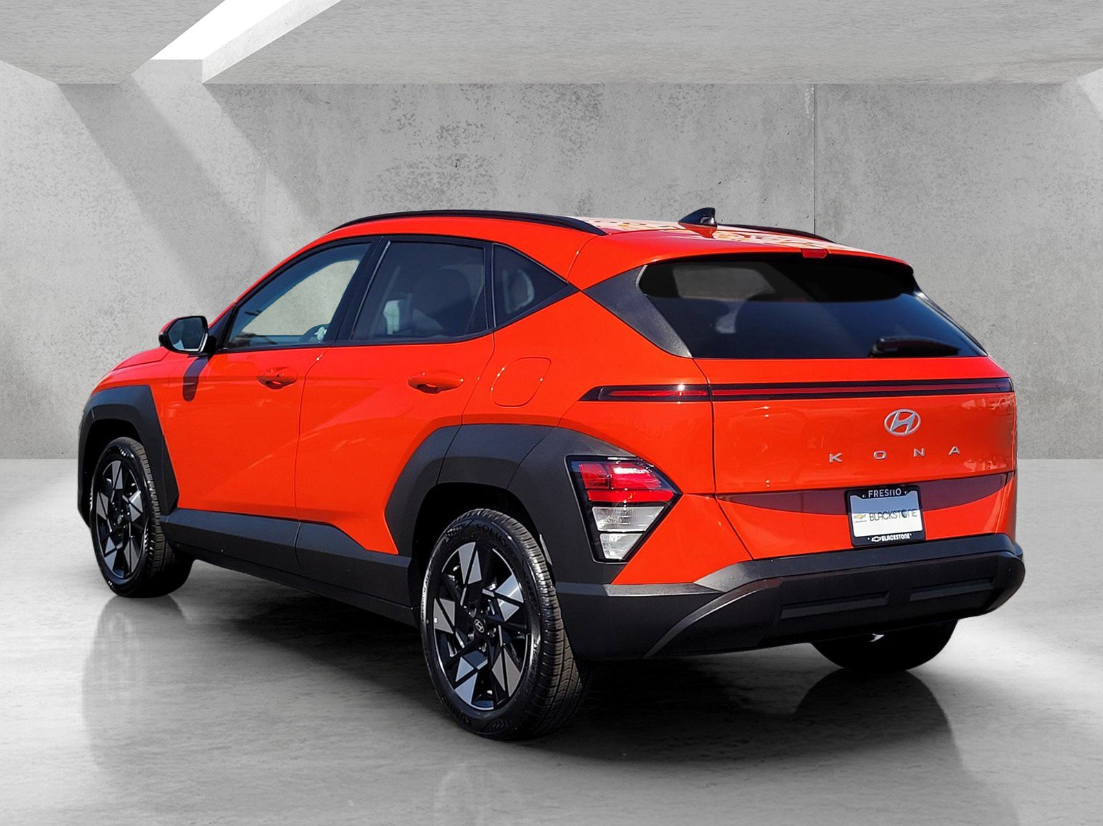 Used 2025 Hyundai Kona SEL FWD image 6