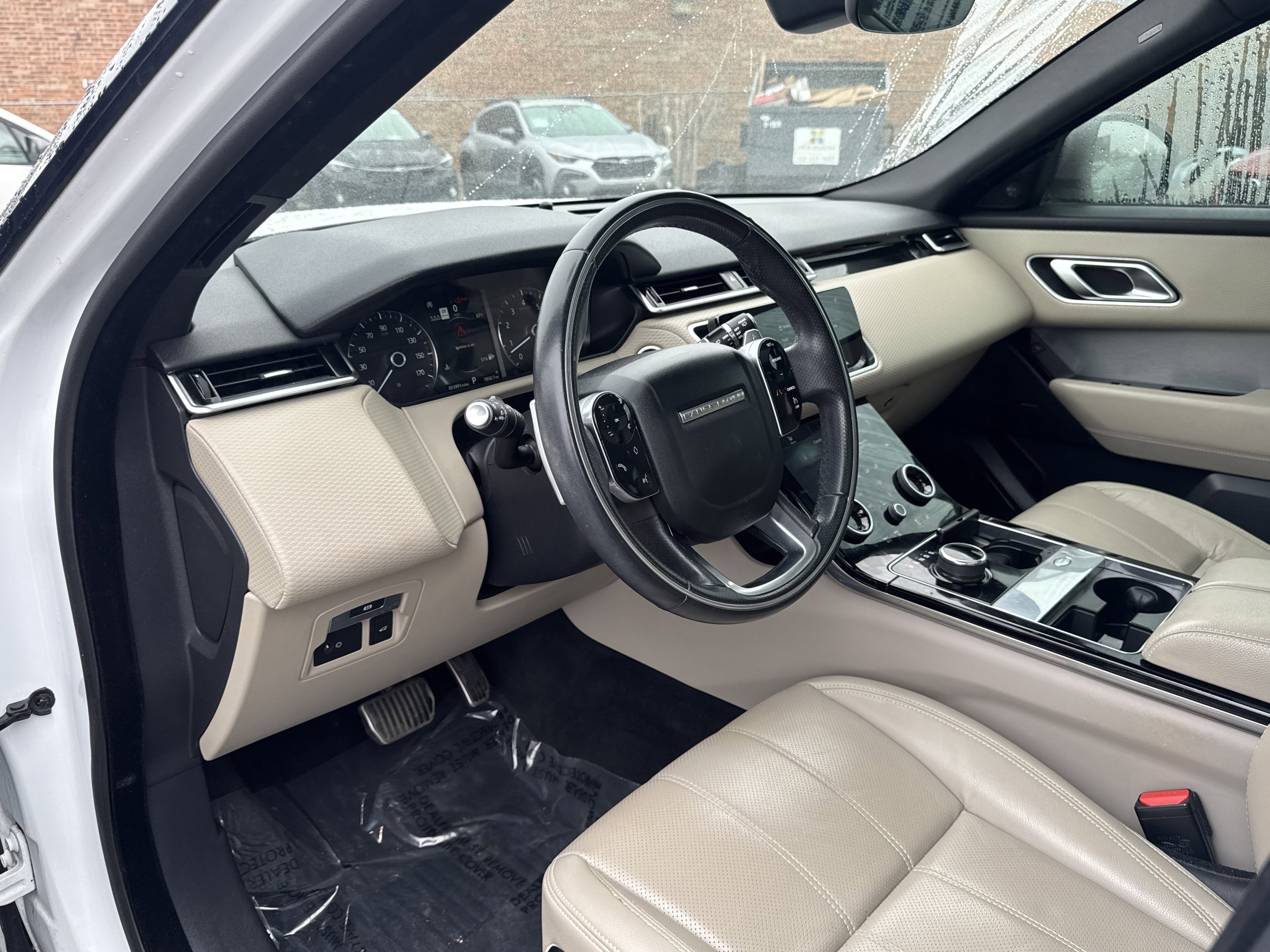 Used 2020 Land Rover Range Rover Velar R-Dynamic S image 23