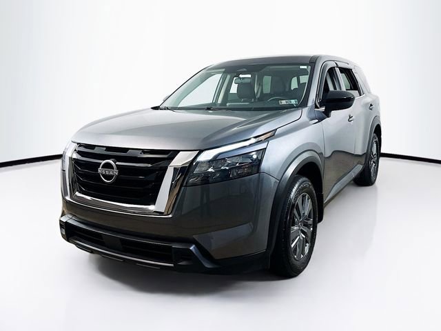 Used 2024 Nissan Pathfinder S video 3