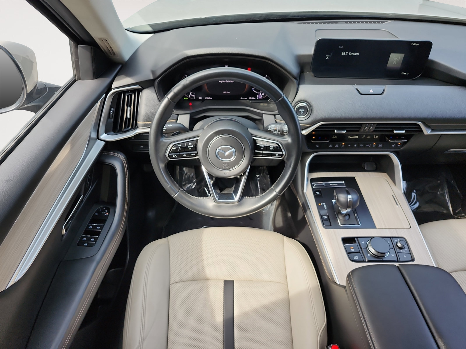 Used 2024 MAZDA CX-90 Plug-In Hybrid w/ Preferred AWD/4WD image 10