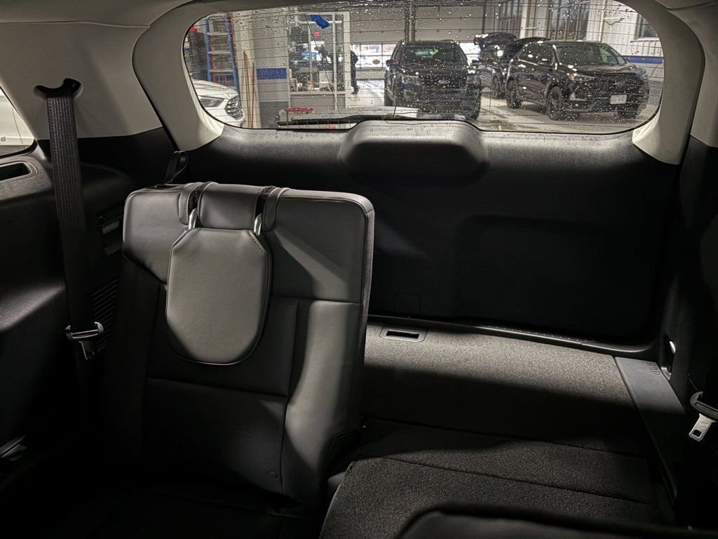 New 2026 Ford Explorer Active w/ Active Comfort Package image 25