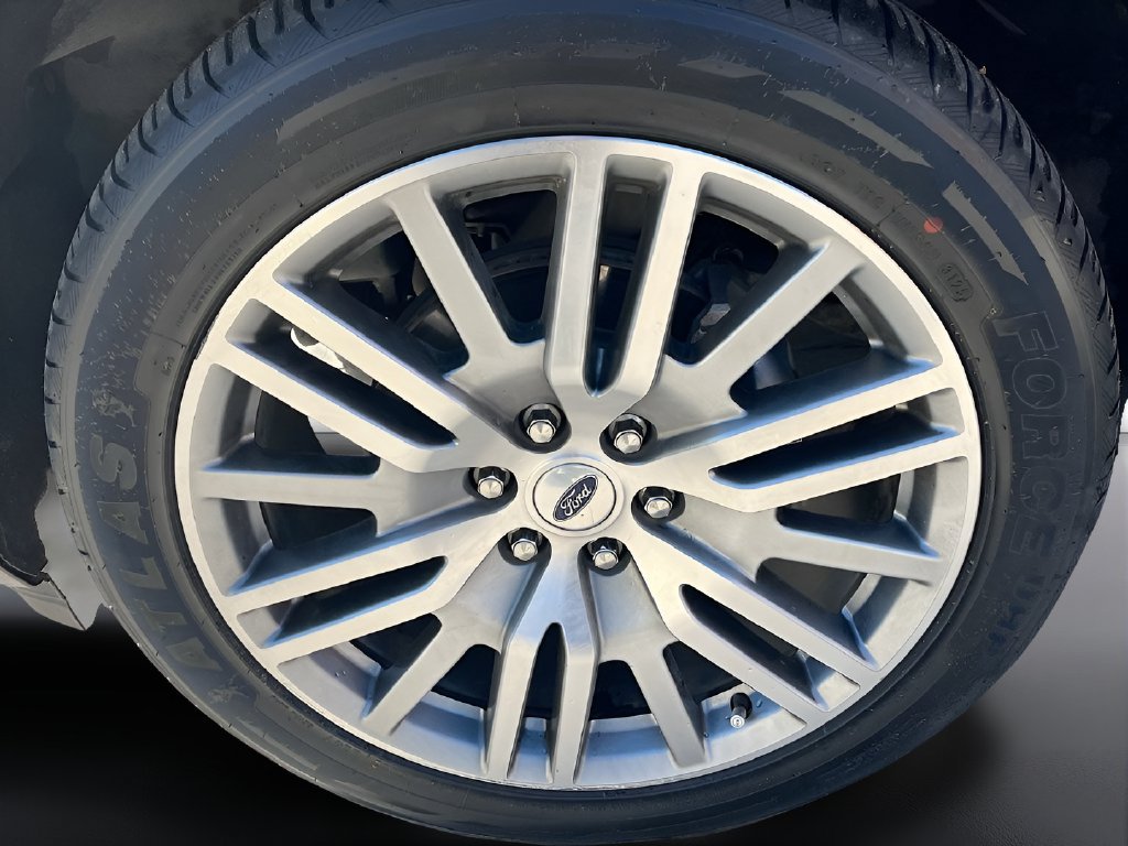 Used 2024 Ford Expedition Platinum AWD/4WD image 34