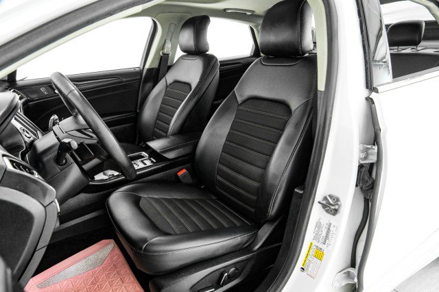 Used 2018 Ford Fusion SE w/ Equipment Group 201A FWD image 28