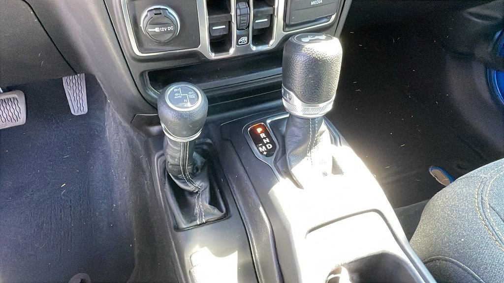 Used 2024 Jeep Wrangler Unlimited w/ Convenience Group image 17