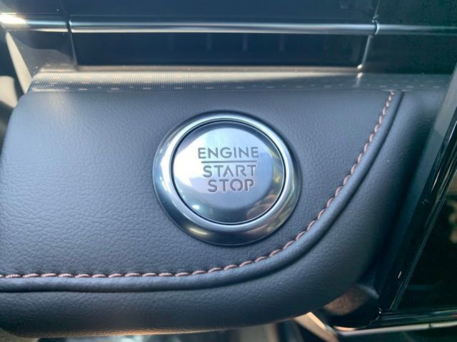 New 2025 Lincoln Nautilus Reserve image 25