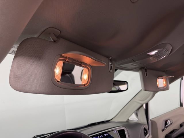 Used 2024 Chrysler Pacifica Touring-L FWD image 36