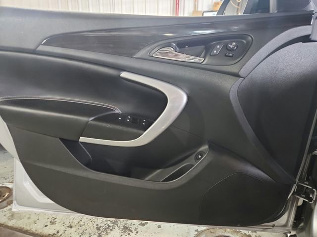 Used 2016 Buick Regal FWD image 18