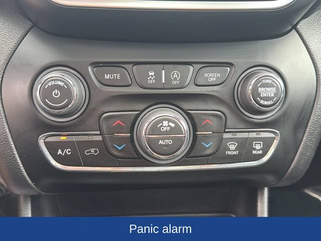 Used 2019 Jeep Cherokee Limited AWD/4WD image 15