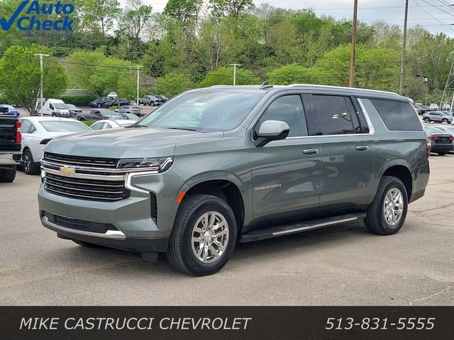 Used 2024 Chevrolet Suburban LT image 1