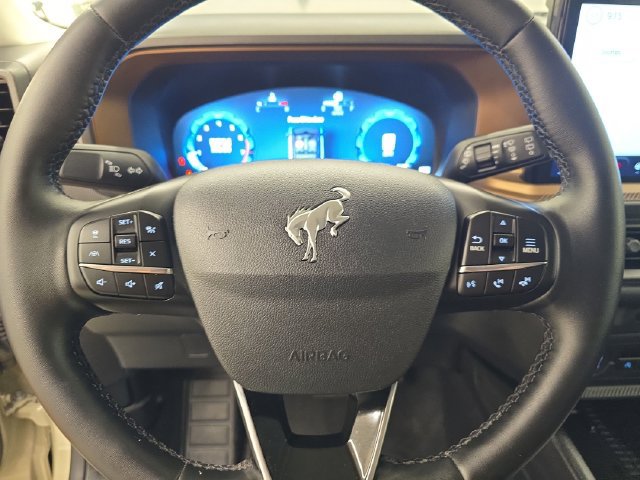 Certified 2025 Ford Bronco Sport Outer Banks w/ Outer Banks Tech Package+ AWD/4WD image 29