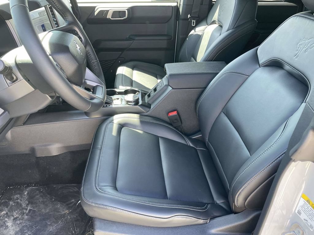 New 2026 Ford Bronco Outer Banks AWD/4WD image 13