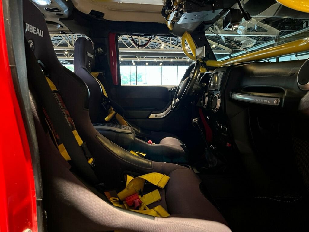 Used 2014 Jeep Wrangler Unlimited Rubicon w/ Max Tow Package image 36