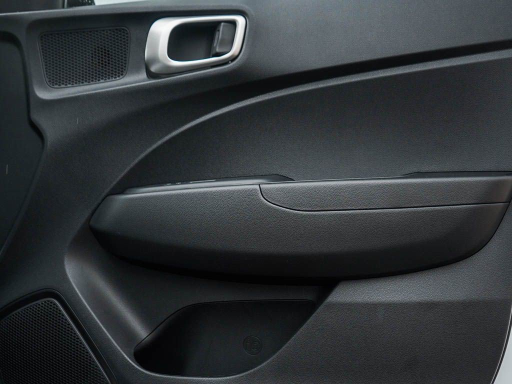 New 2026 Hyundai Venue SEL image 9