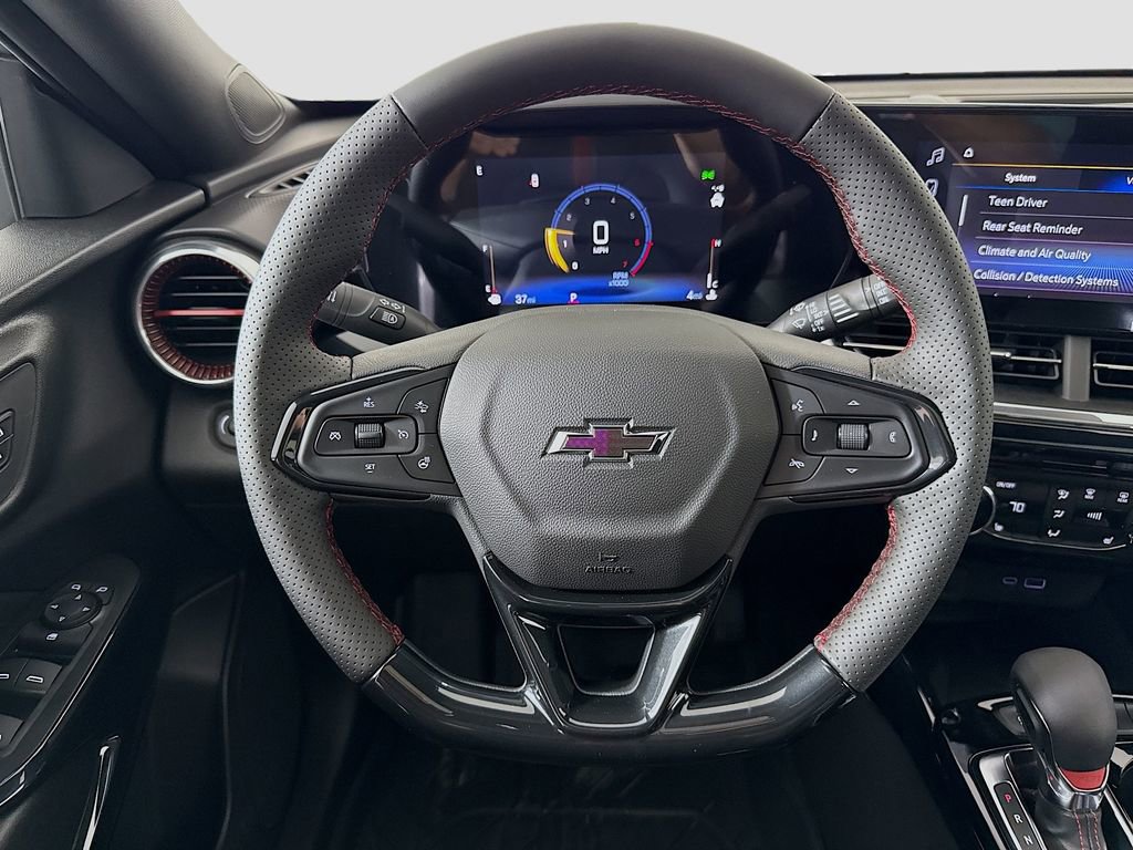 New 2026 Chevrolet Trax RS w/ Sunroof Package image 11