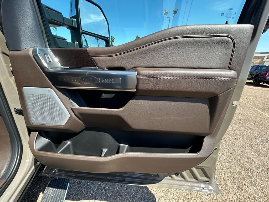 New 2026 Ford F250 King Ranch w/ Chrome Package AWD/4WD image 25