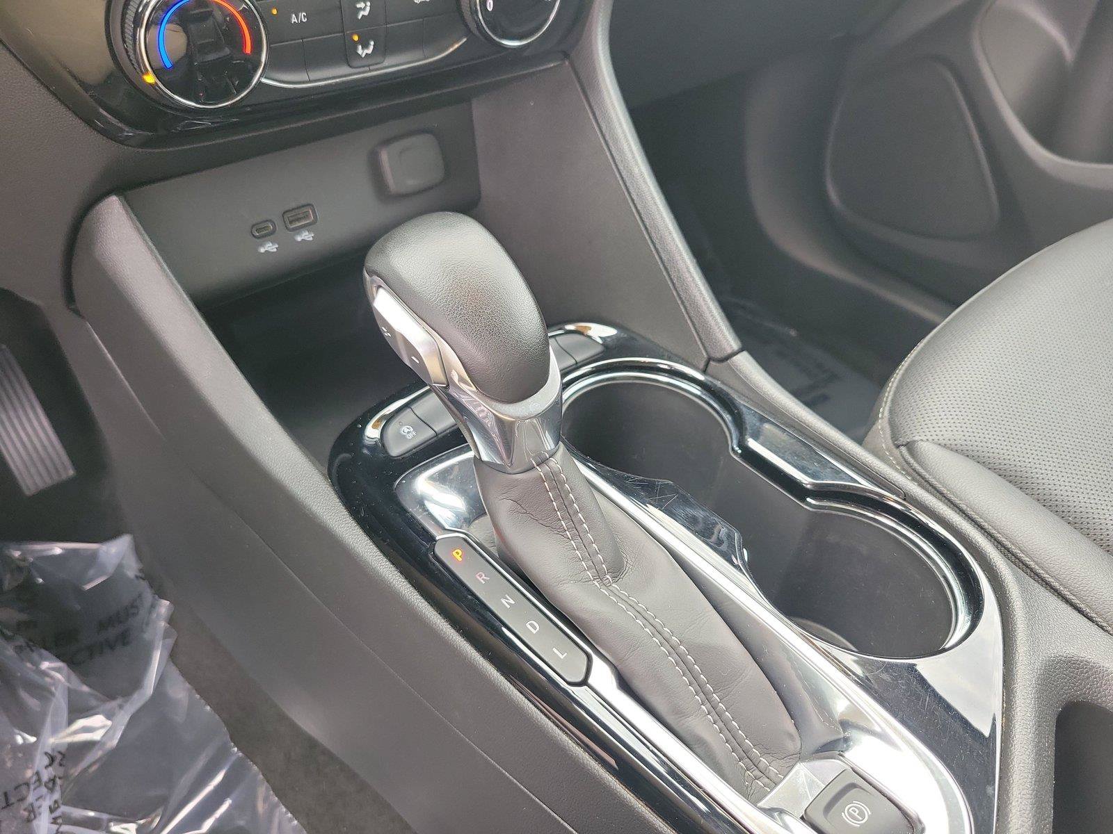 Used 2024 Buick Encore GX Sport Touring FWD image 30