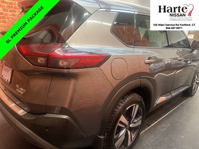 Used 2021 Nissan Rogue SL w/ Premium Package image 4