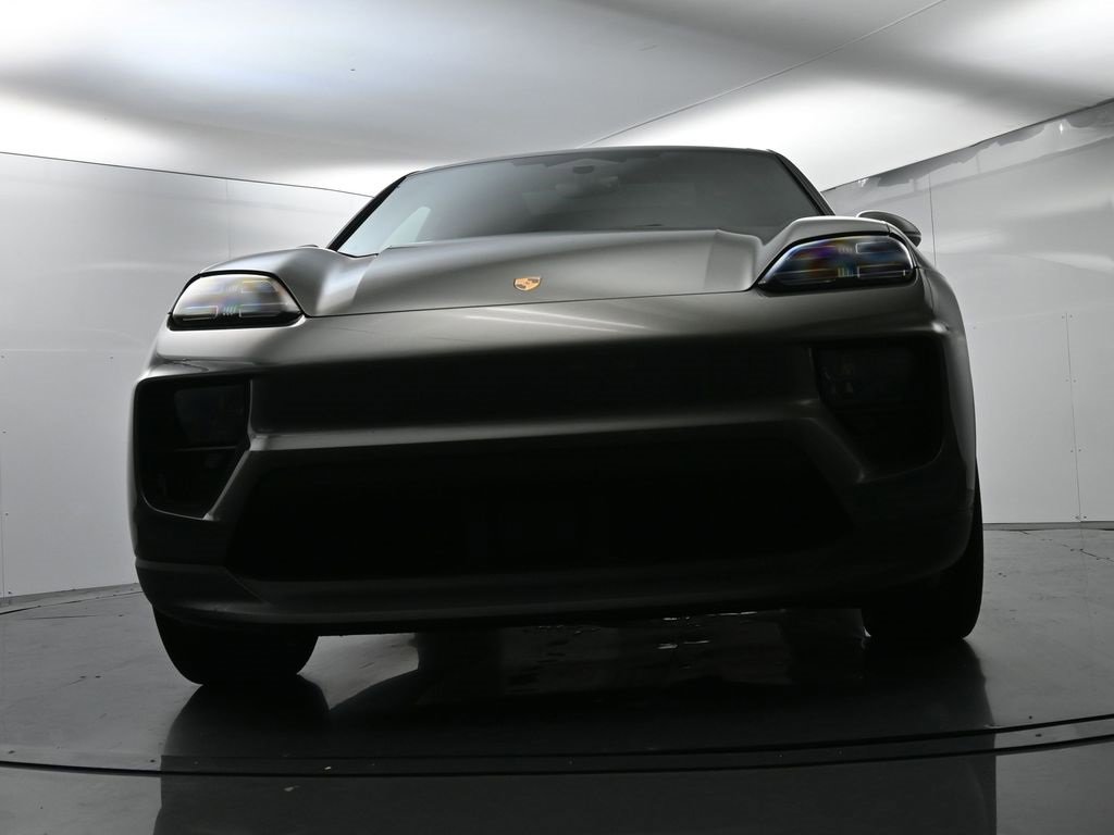 Used 2025 Porsche Macan Electric image 54