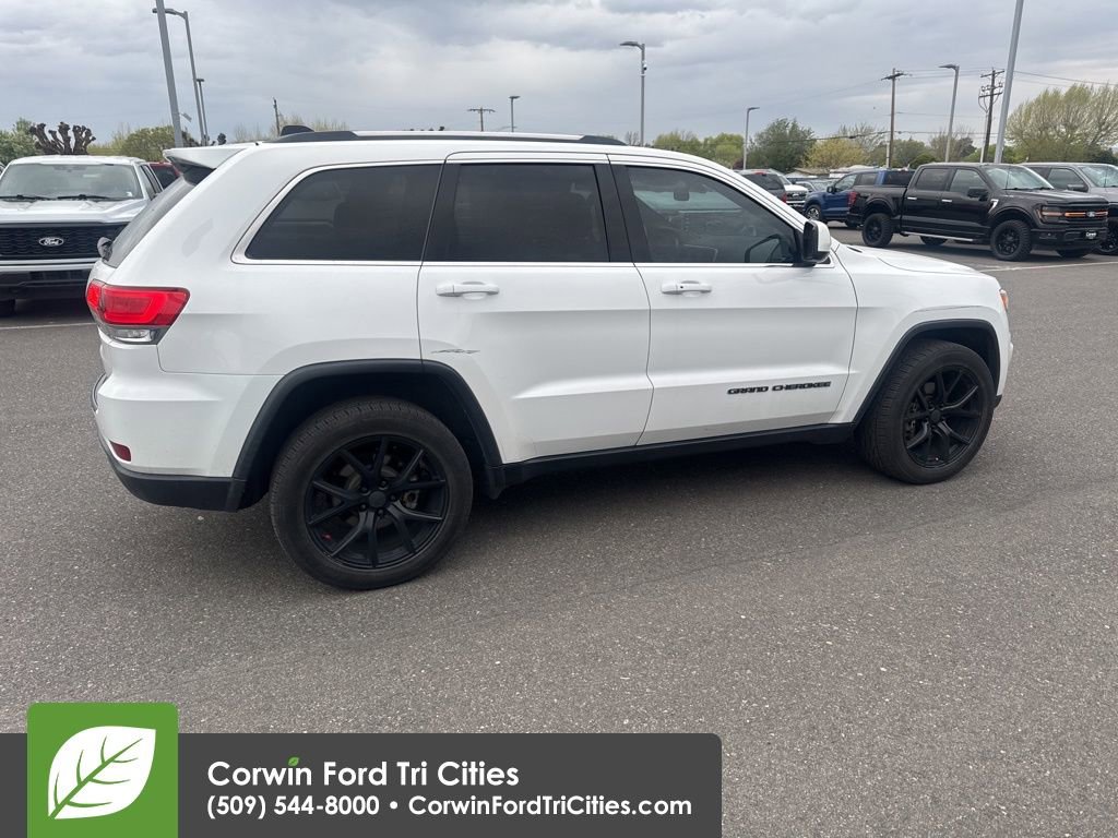 Used 2018 Jeep Grand Cherokee Laredo image 10