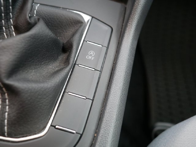 Certified 2022 Volkswagen Taos S AWD/4WD image 32