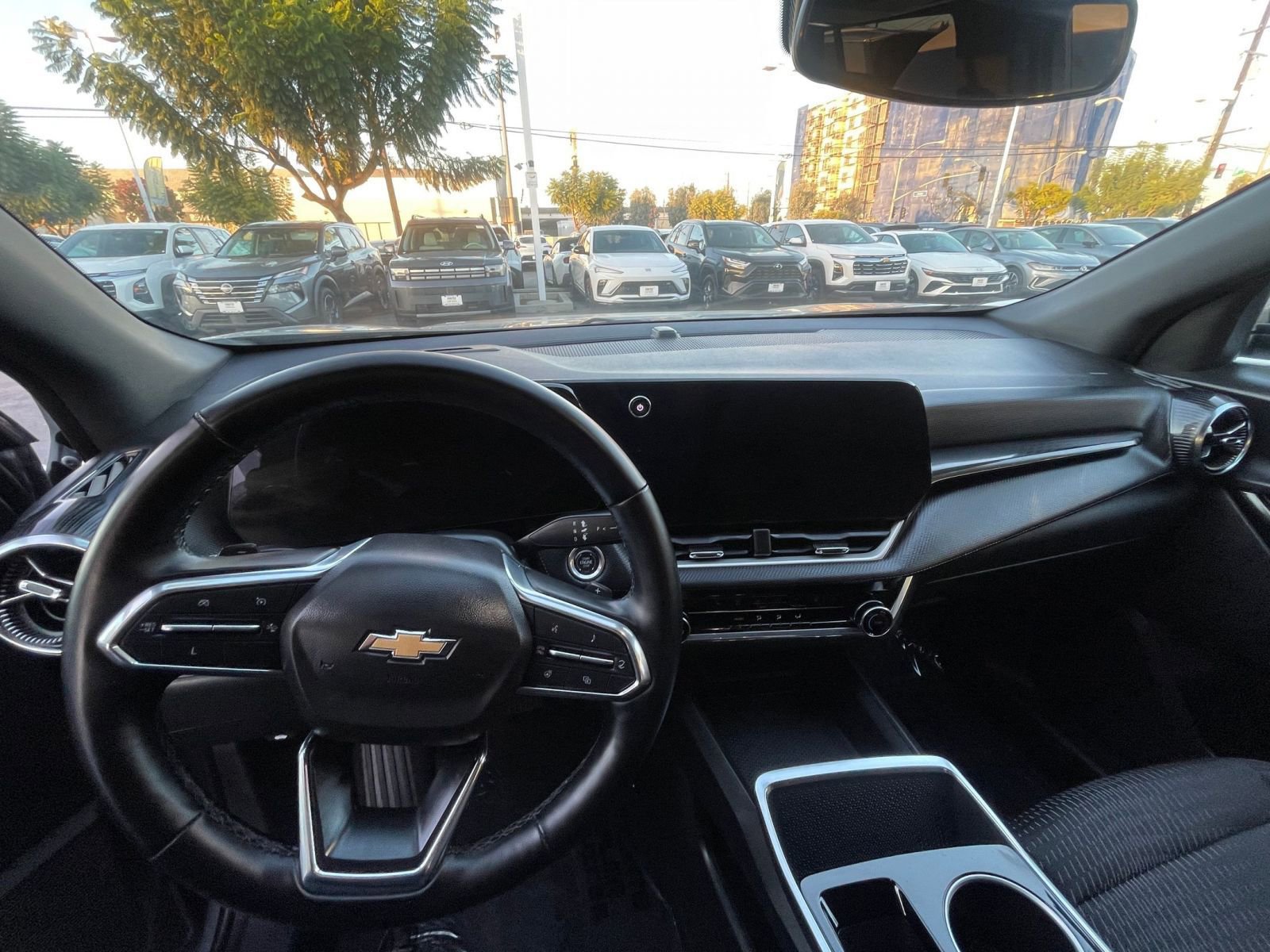 Used 2025 Chevrolet Equinox LT image 33