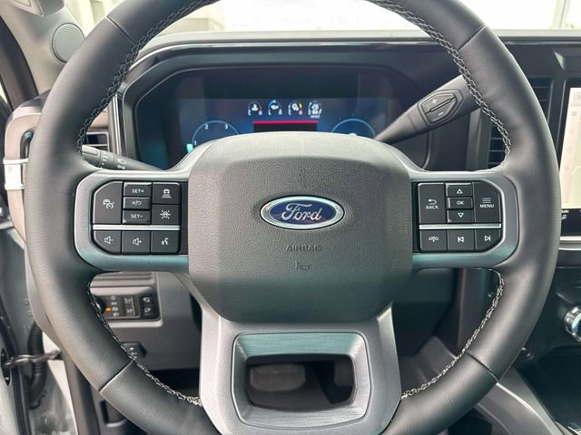 New 2026 Ford F250 Lariat w/ Black Appearance Package image 24