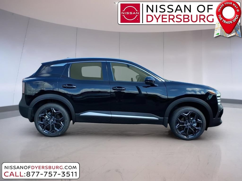 New 2026 Nissan Kicks SR w/ SR Premium Package FWD image 2